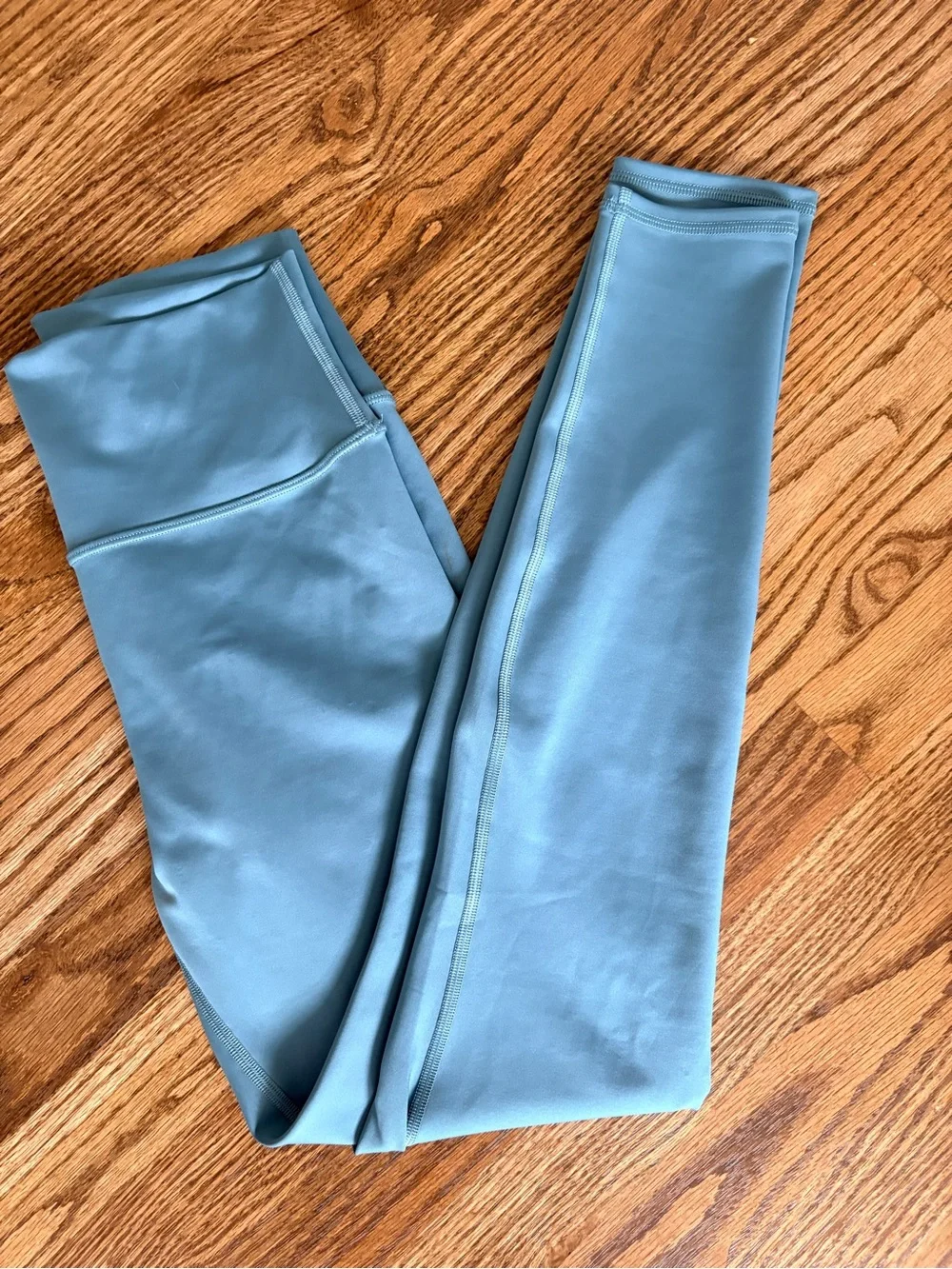 ALO High-Waist Airlift Legging $134 NWOT
